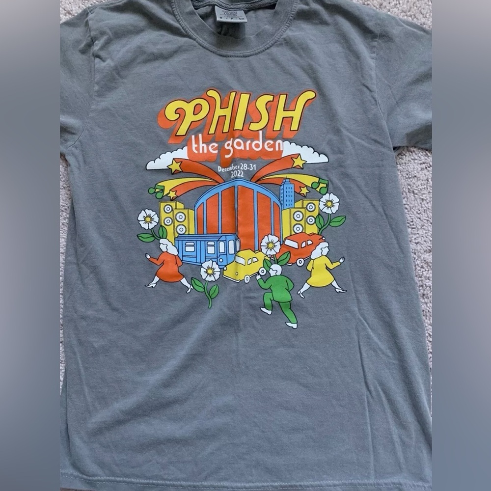Phish Grey Official Merch from NYE MSG 2022/2023

S/CH/P